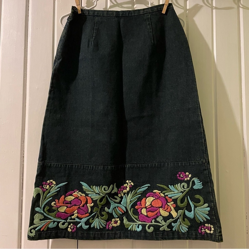 M FOREVER embroidered midi length floral skirt-medium EUC